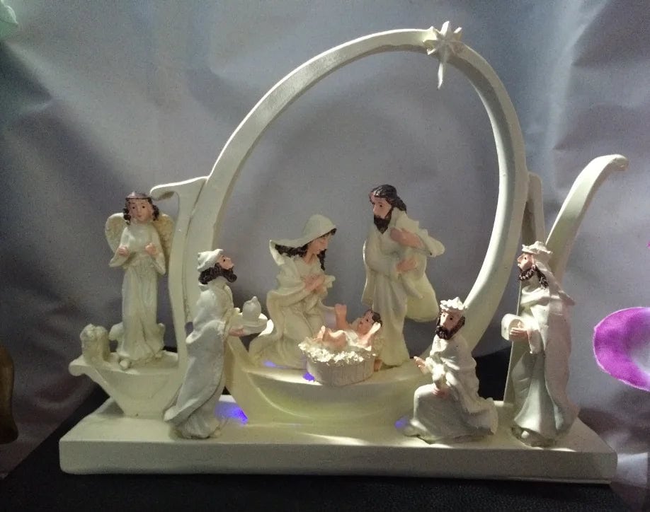 Crèche de Noël blanche