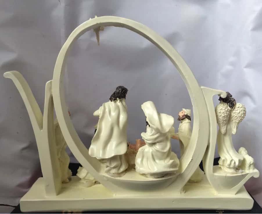 Crèche de Noël blanche