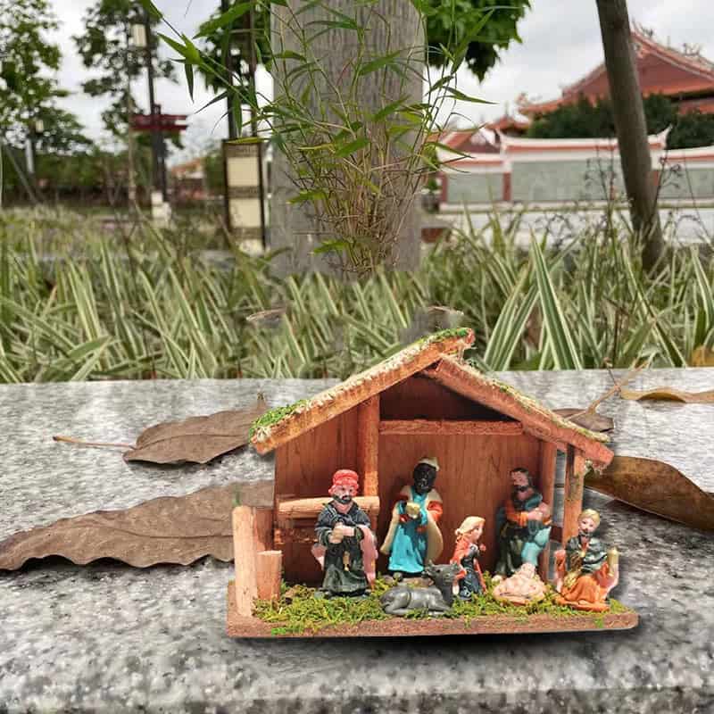 Crèche de Noël catholique