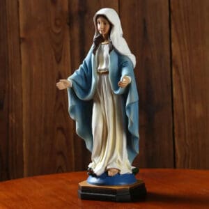 Statue de la vierge marie
